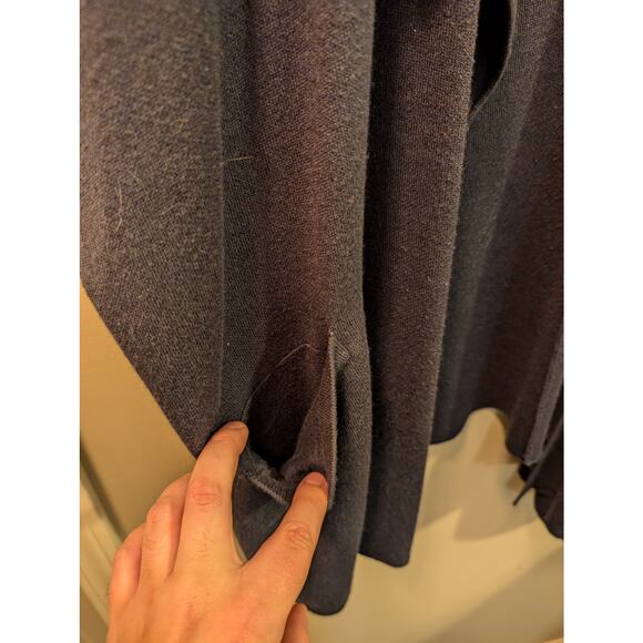 Lululemon Sweater Wrap in Navy - Picture 5 of 5